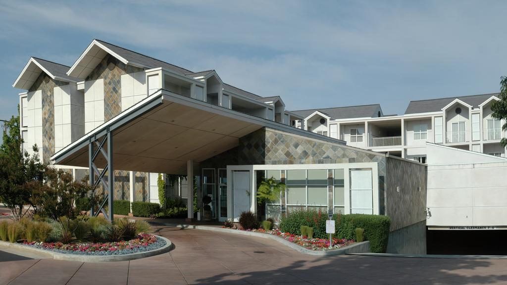 Corporate Inn Sunnyvale - All-Suite Hotel Esterno foto